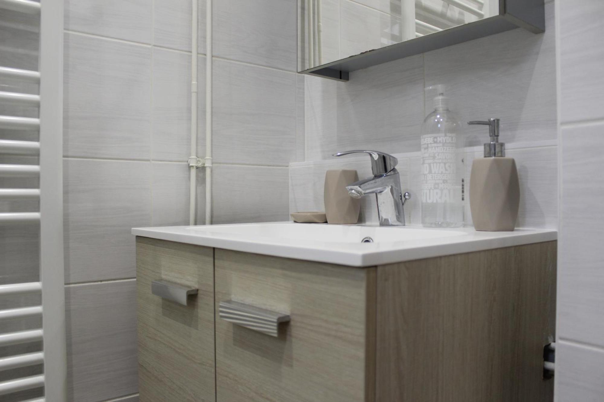 Logement Calme + Stationnement Troyes Luaran gambar